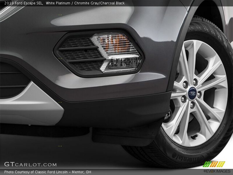 White Platinum / Chromite Gray/Charcoal Black 2019 Ford Escape SEL