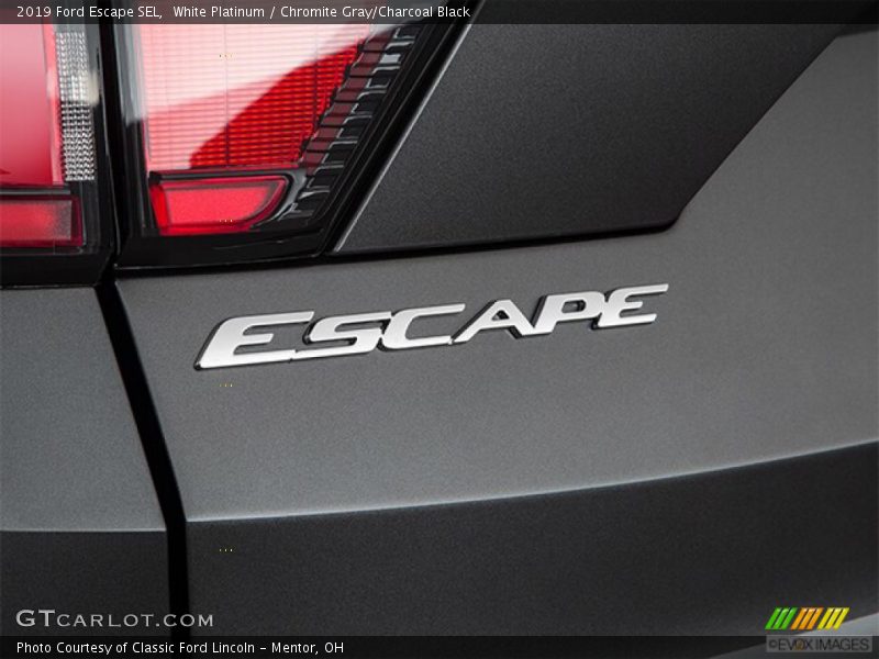 White Platinum / Chromite Gray/Charcoal Black 2019 Ford Escape SEL