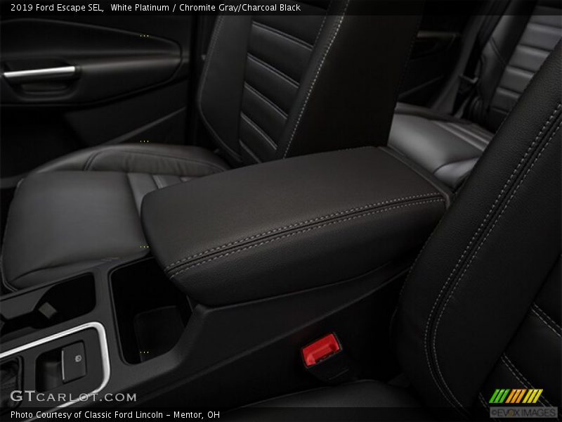 White Platinum / Chromite Gray/Charcoal Black 2019 Ford Escape SEL