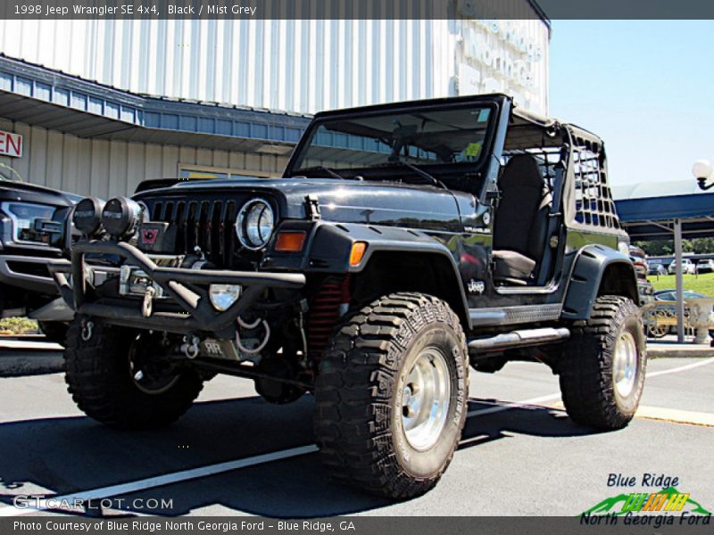 Black / Mist Grey 1998 Jeep Wrangler SE 4x4