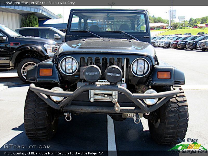 Black / Mist Grey 1998 Jeep Wrangler SE 4x4