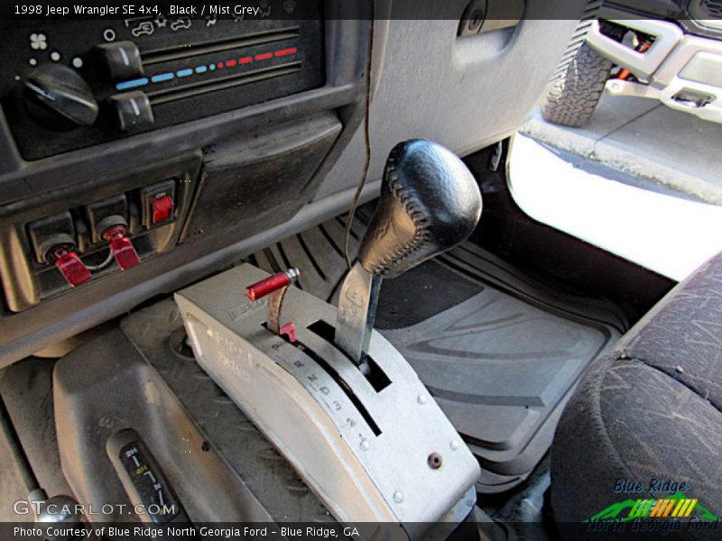 Black / Mist Grey 1998 Jeep Wrangler SE 4x4