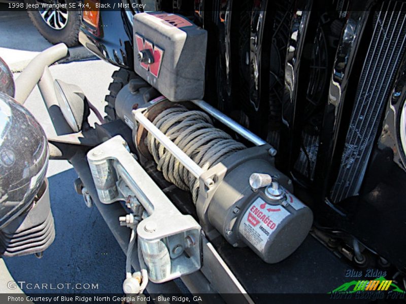 Black / Mist Grey 1998 Jeep Wrangler SE 4x4