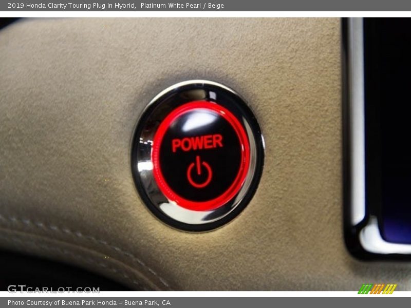 Platinum White Pearl / Beige 2019 Honda Clarity Touring Plug In Hybrid