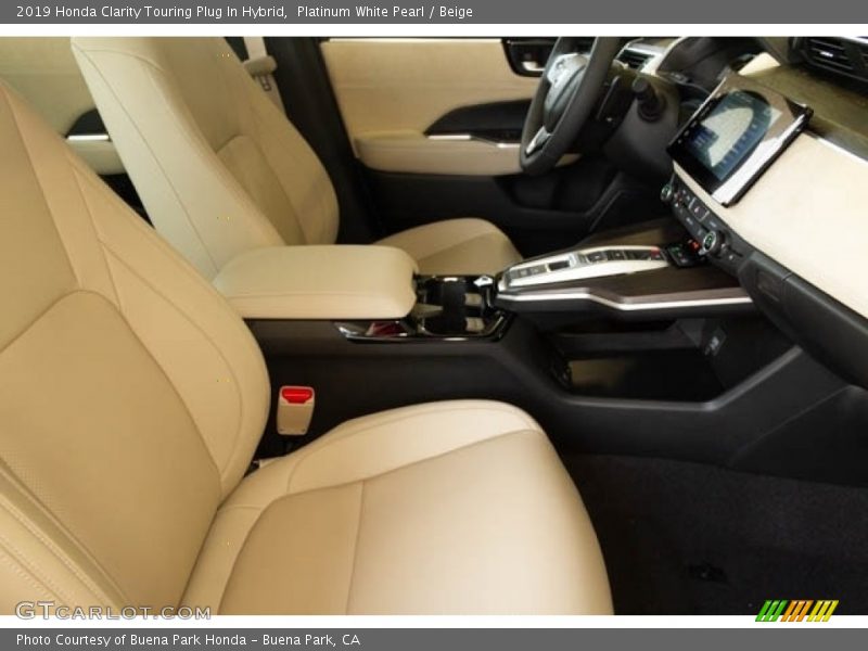 Platinum White Pearl / Beige 2019 Honda Clarity Touring Plug In Hybrid