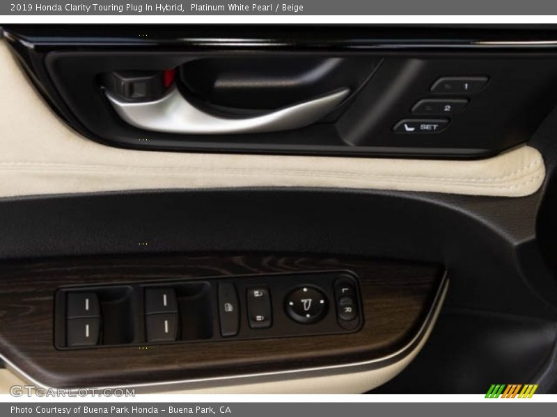 Platinum White Pearl / Beige 2019 Honda Clarity Touring Plug In Hybrid
