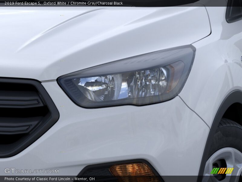 Oxford White / Chromite Gray/Charcoal Black 2019 Ford Escape S