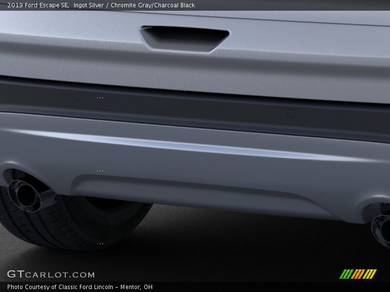 Ingot Silver / Chromite Gray/Charcoal Black 2019 Ford Escape SE