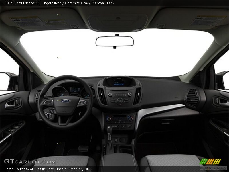Ingot Silver / Chromite Gray/Charcoal Black 2019 Ford Escape SE