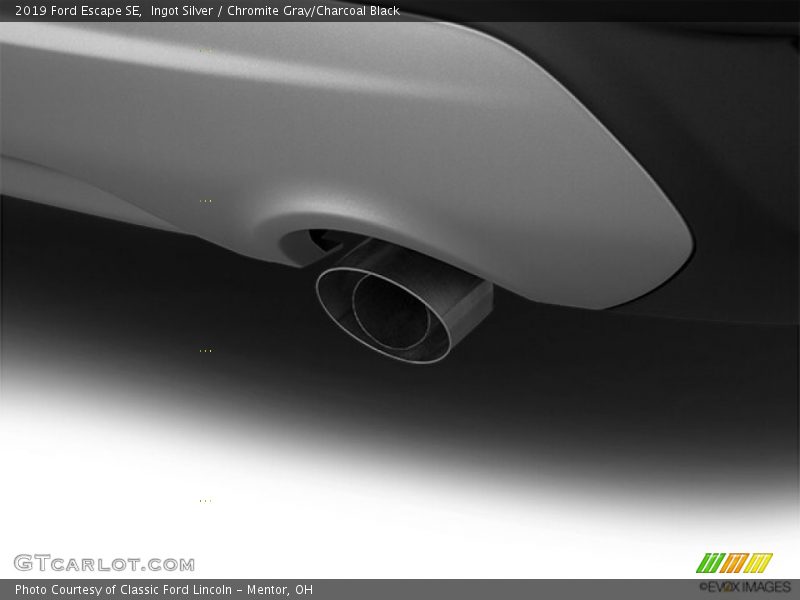 Ingot Silver / Chromite Gray/Charcoal Black 2019 Ford Escape SE