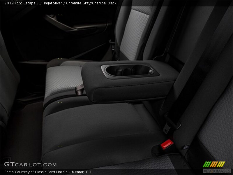 Ingot Silver / Chromite Gray/Charcoal Black 2019 Ford Escape SE