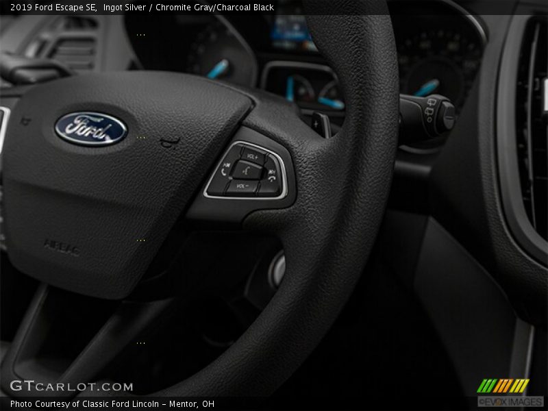 Ingot Silver / Chromite Gray/Charcoal Black 2019 Ford Escape SE