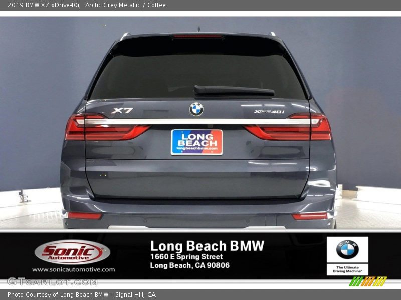 Arctic Grey Metallic / Coffee 2019 BMW X7 xDrive40i