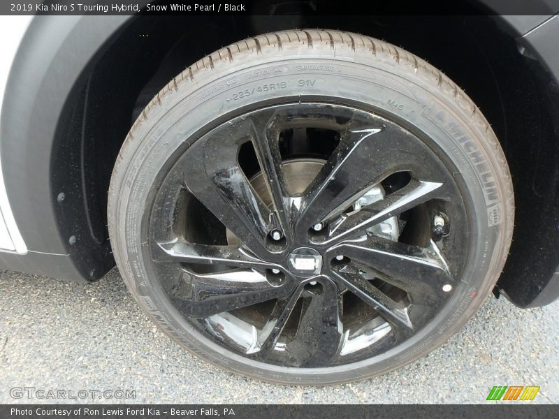  2019 Niro S Touring Hybrid Wheel