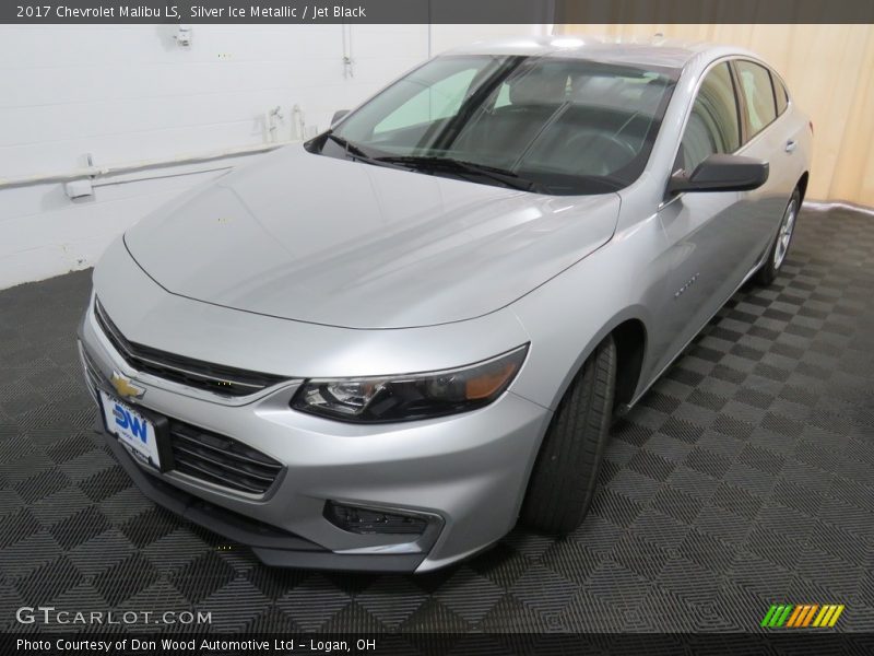 Silver Ice Metallic / Jet Black 2017 Chevrolet Malibu LS