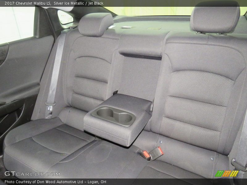 Silver Ice Metallic / Jet Black 2017 Chevrolet Malibu LS