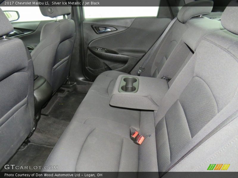 Silver Ice Metallic / Jet Black 2017 Chevrolet Malibu LS