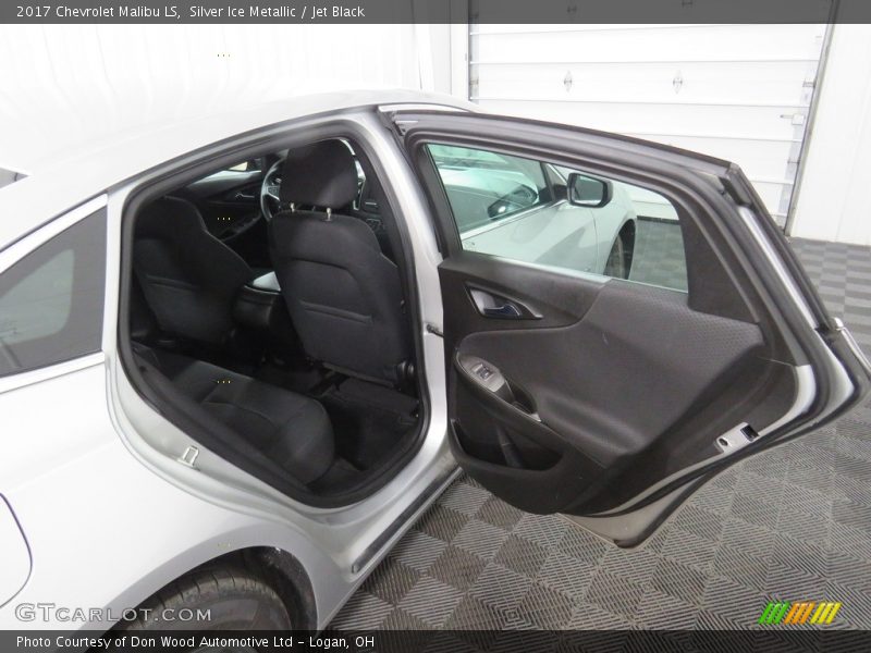 Silver Ice Metallic / Jet Black 2017 Chevrolet Malibu LS