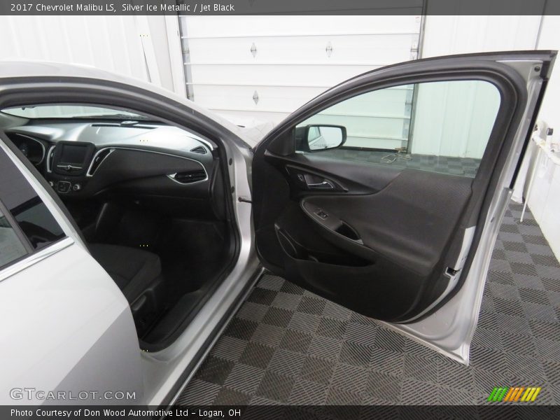 Silver Ice Metallic / Jet Black 2017 Chevrolet Malibu LS