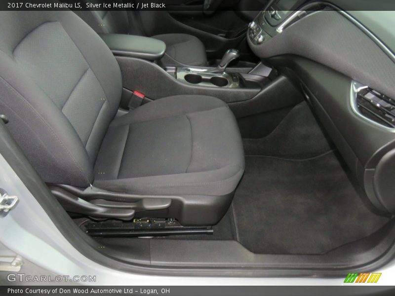 Silver Ice Metallic / Jet Black 2017 Chevrolet Malibu LS