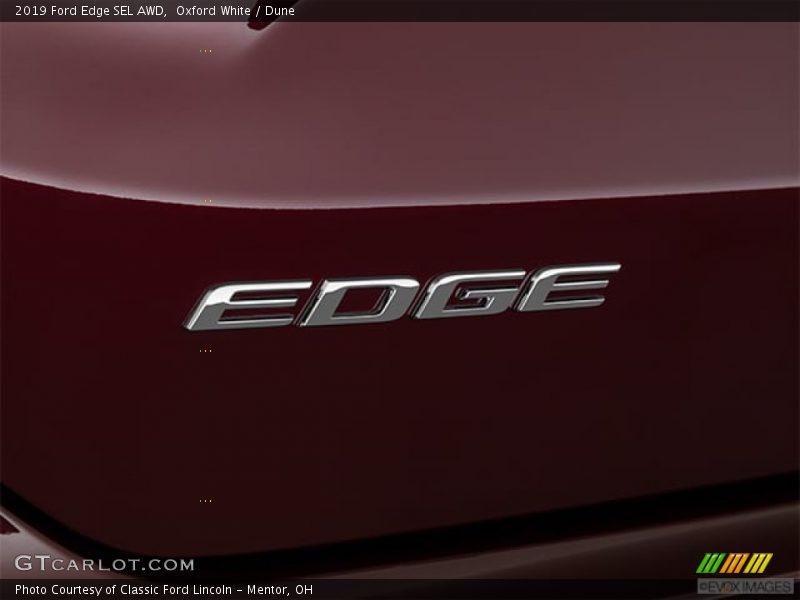 Oxford White / Dune 2019 Ford Edge SEL AWD