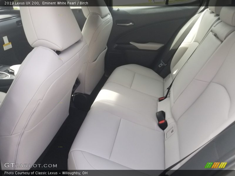 Eminent White Pearl / Birch 2019 Lexus UX 200