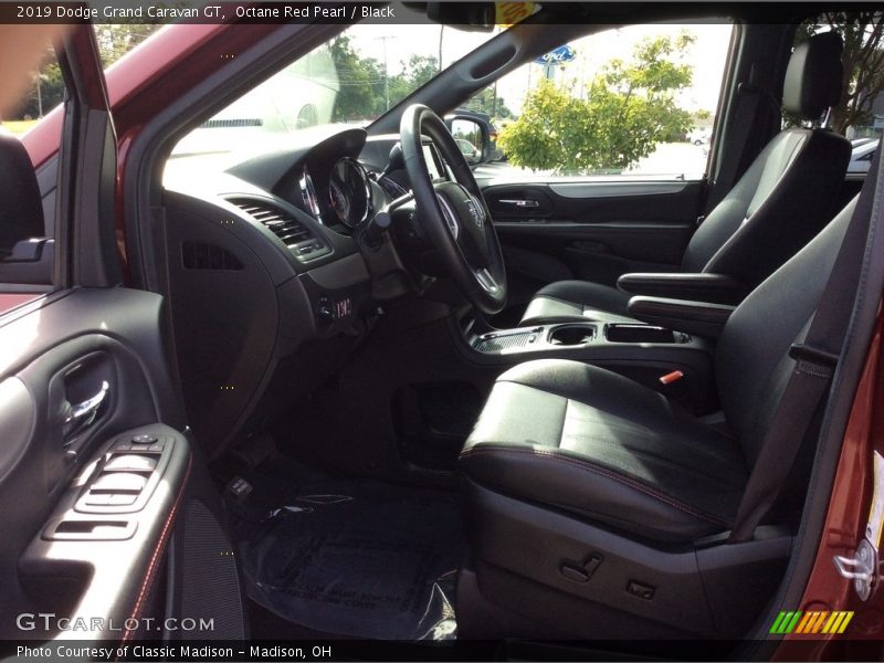 Octane Red Pearl / Black 2019 Dodge Grand Caravan GT