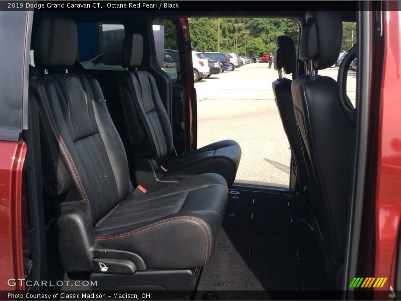 Octane Red Pearl / Black 2019 Dodge Grand Caravan GT