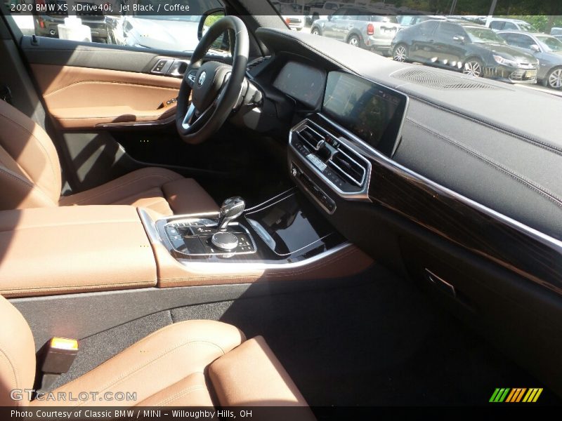 Dashboard of 2020 X5 xDrive40i