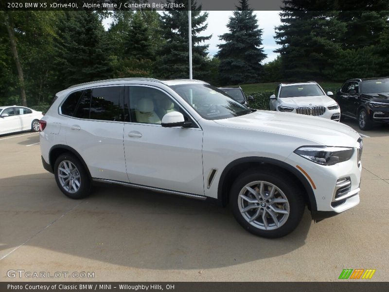 Front 3/4 View of 2020 X5 xDrive40i