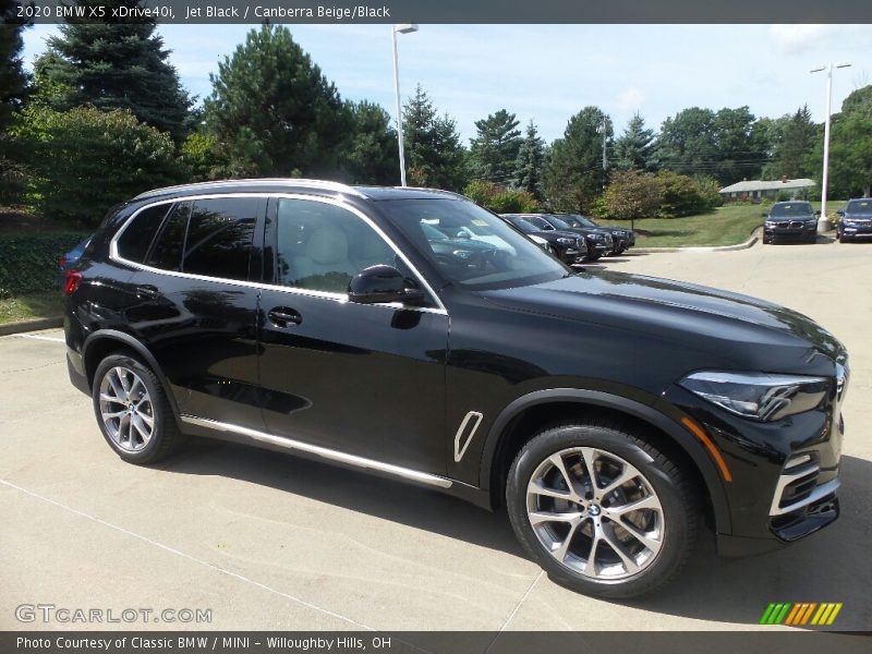 Front 3/4 View of 2020 X5 xDrive40i