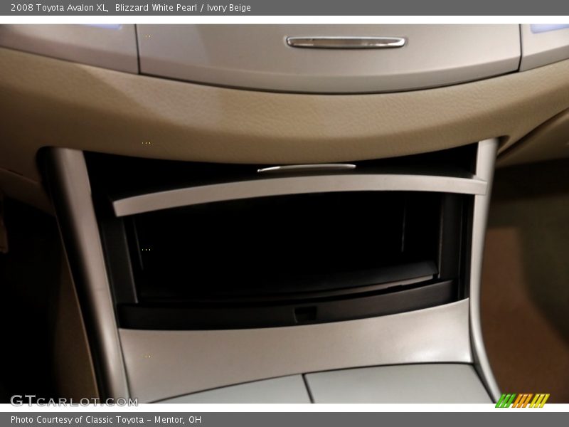 Blizzard White Pearl / Ivory Beige 2008 Toyota Avalon XL
