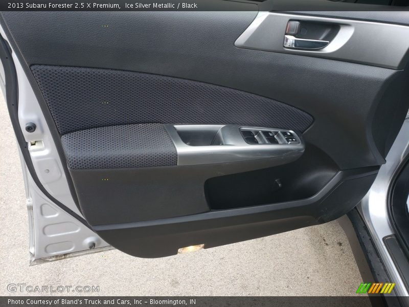 Ice Silver Metallic / Black 2013 Subaru Forester 2.5 X Premium