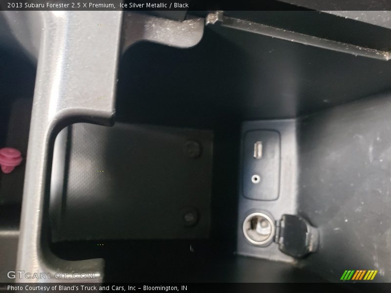 Ice Silver Metallic / Black 2013 Subaru Forester 2.5 X Premium
