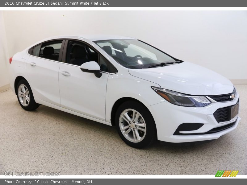 Summit White / Jet Black 2016 Chevrolet Cruze LT Sedan