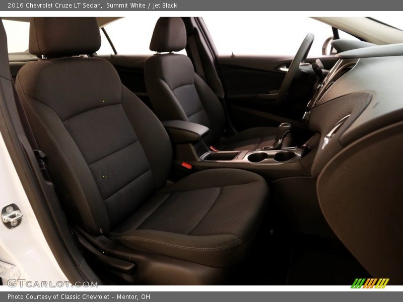 Summit White / Jet Black 2016 Chevrolet Cruze LT Sedan