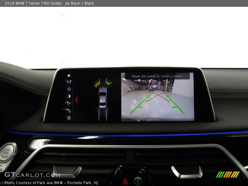 Jet Black / Black 2018 BMW 7 Series 740i Sedan