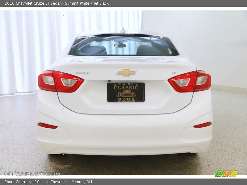 Summit White / Jet Black 2016 Chevrolet Cruze LT Sedan