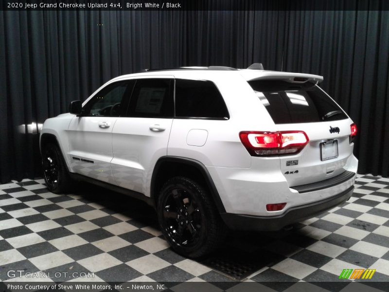 Bright White / Black 2020 Jeep Grand Cherokee Upland 4x4