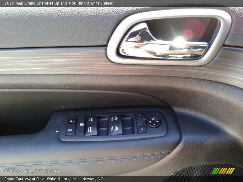 Bright White / Black 2020 Jeep Grand Cherokee Upland 4x4