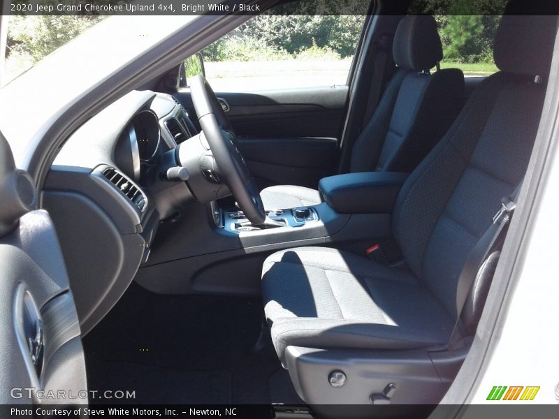 Bright White / Black 2020 Jeep Grand Cherokee Upland 4x4