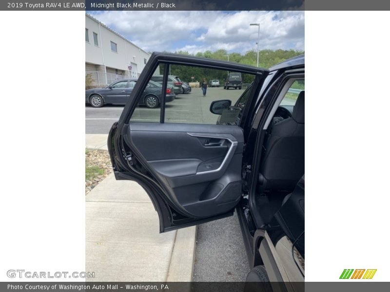 Midnight Black Metallic / Black 2019 Toyota RAV4 LE AWD