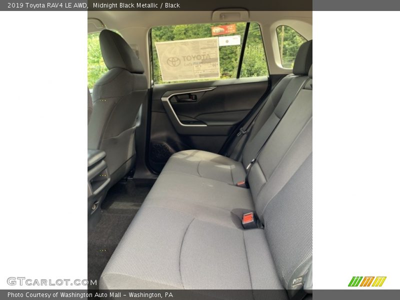 Midnight Black Metallic / Black 2019 Toyota RAV4 LE AWD