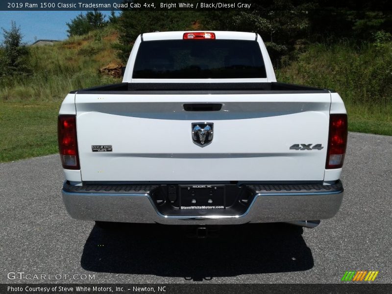 Bright White / Black/Diesel Gray 2019 Ram 1500 Classic Tradesman Quad Cab 4x4