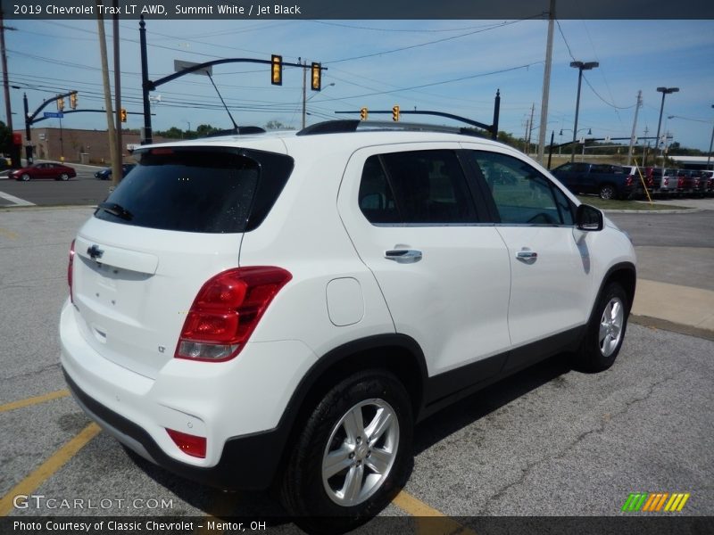 Summit White / Jet Black 2019 Chevrolet Trax LT AWD