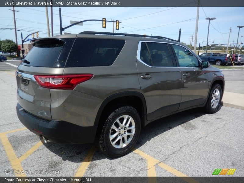 Stone Gray Metallic / Jet Black 2020 Chevrolet Traverse LT AWD