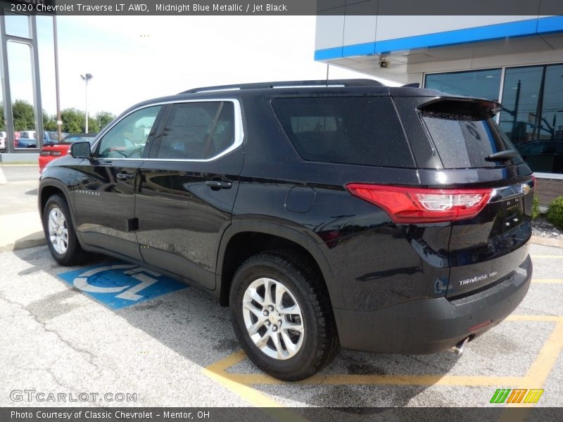 Midnight Blue Metallic / Jet Black 2020 Chevrolet Traverse LT AWD