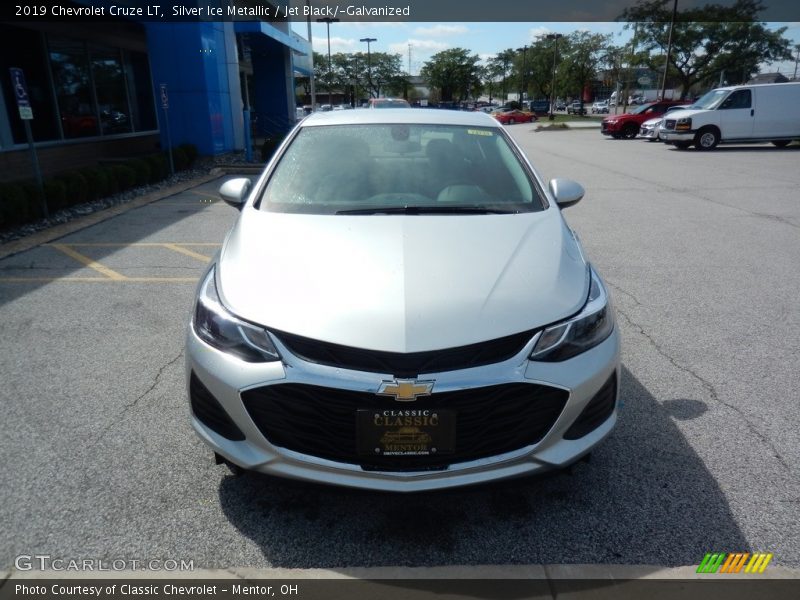 Silver Ice Metallic / Jet Black/­Galvanized 2019 Chevrolet Cruze LT