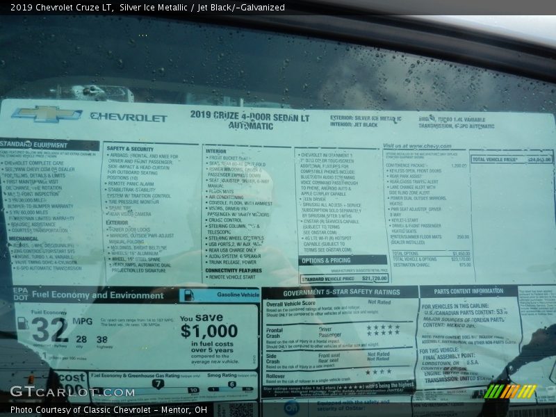 Silver Ice Metallic / Jet Black/­Galvanized 2019 Chevrolet Cruze LT