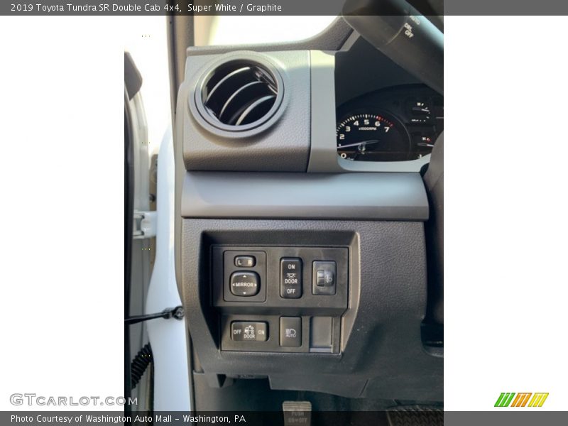 Super White / Graphite 2019 Toyota Tundra SR Double Cab 4x4